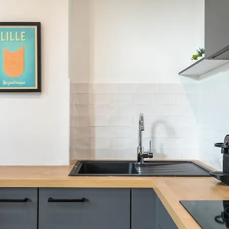 One Bedroom Near The Tramway Appartamento
