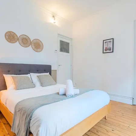 One Bedroom Near The Tramway