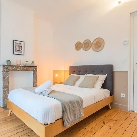 One Bedroom Near The Tramway